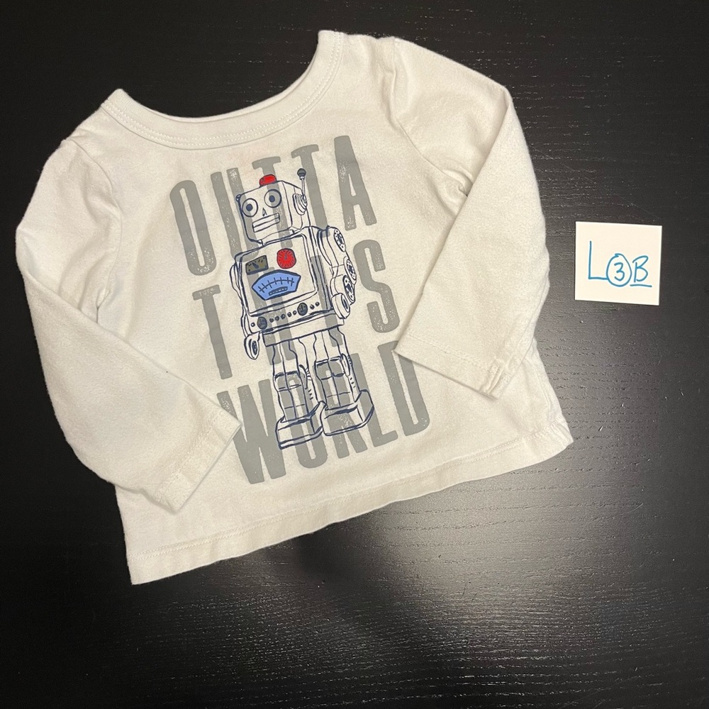 ⭐️5/$10.00⭐️ Joe Fresh 6-12m Robot Long Sleeve Shirt